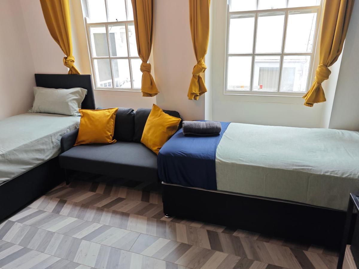 2 Bedroom 2 Bathroom Apartment In Old St - Shoreditch - Zone 1 Londra Esterno foto